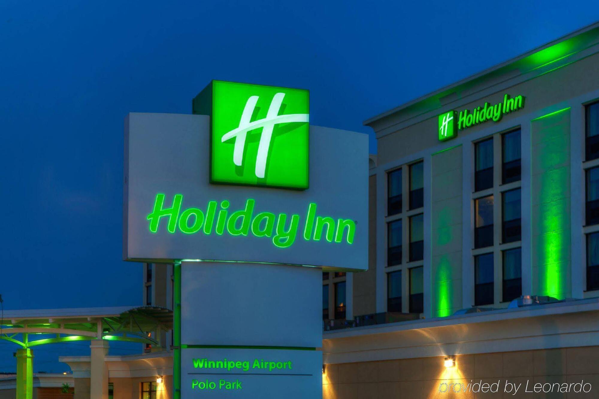 Holiday Inn Express Winnipeg Airport - Polo Park By Ihg Exterior photo